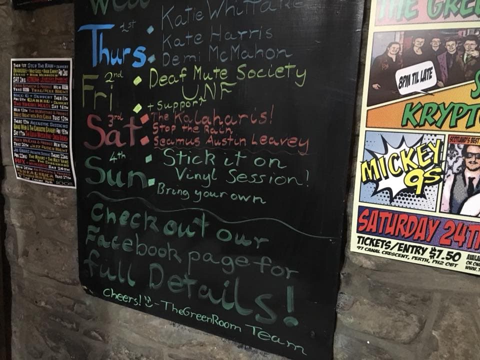 tHE gREEN rOOM