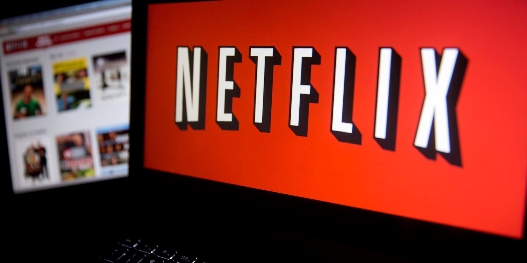 o NETFLIX LOGO facebook