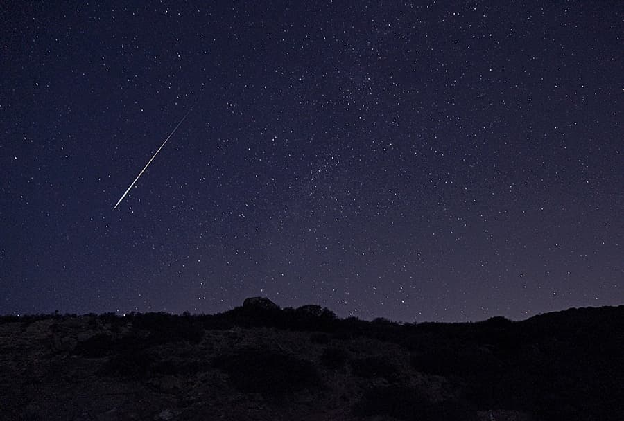 lyrid meteor shower 900px