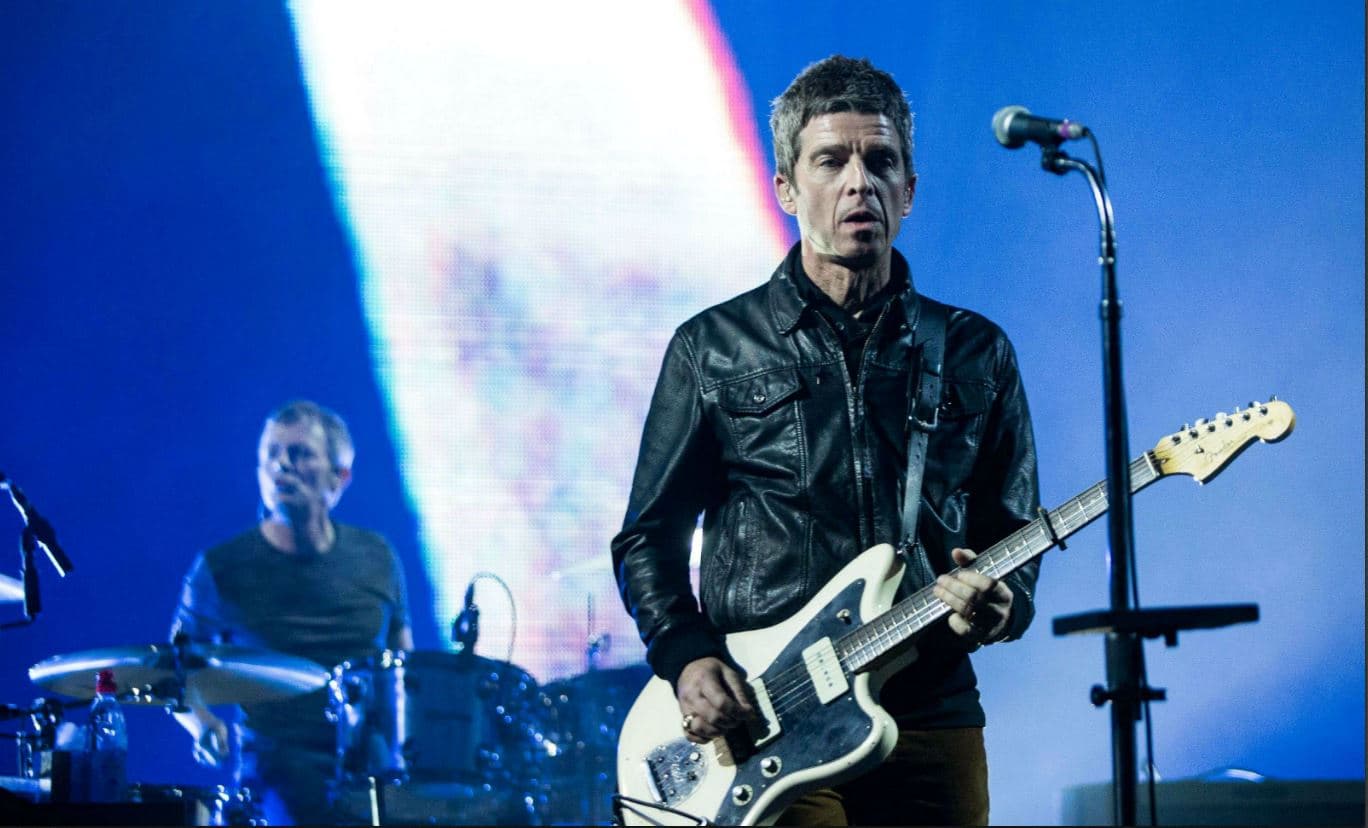 noel gallagher who built moon 1