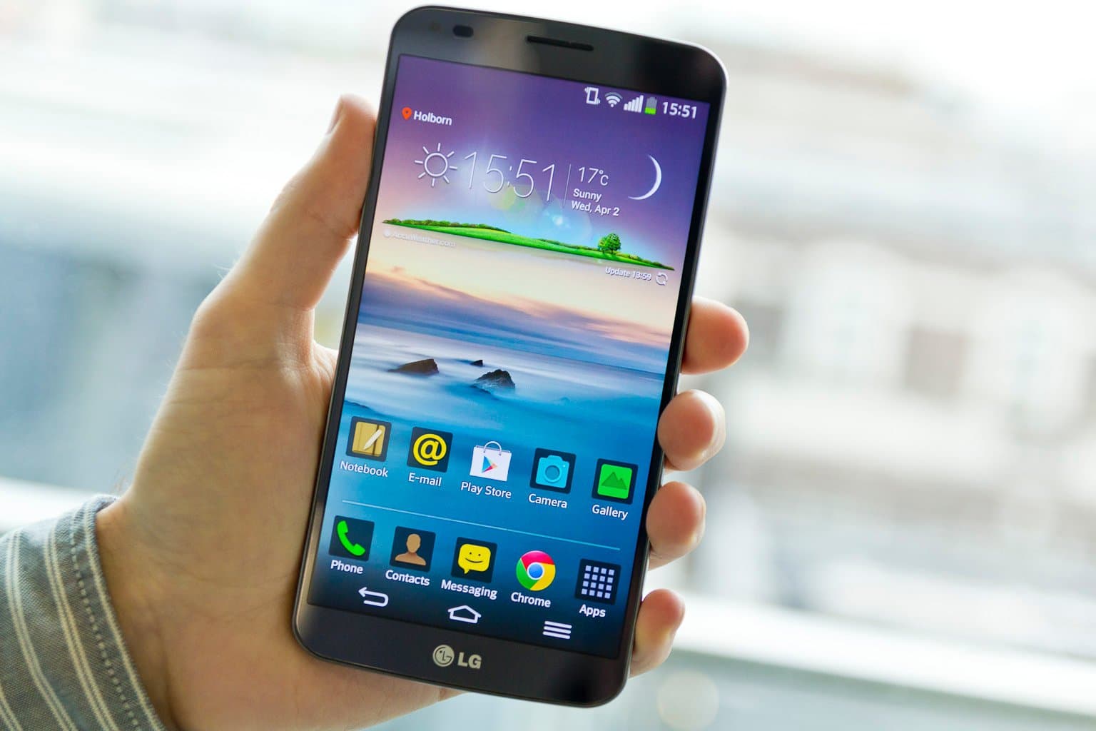 LG G Flex smartphone
