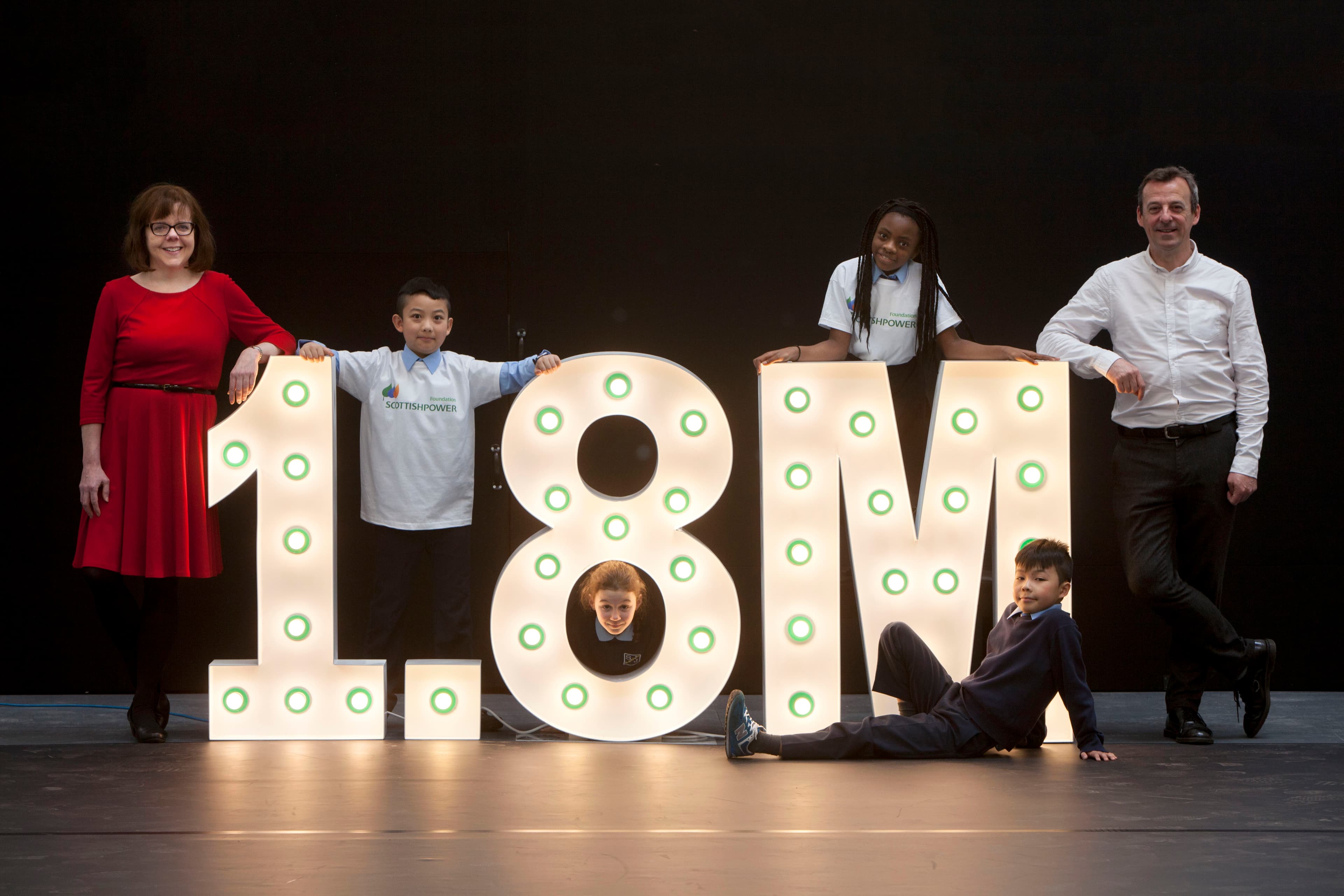 Ann McKechin with Simon Sharkey and students from St Jospephs Primary School in Glasgow