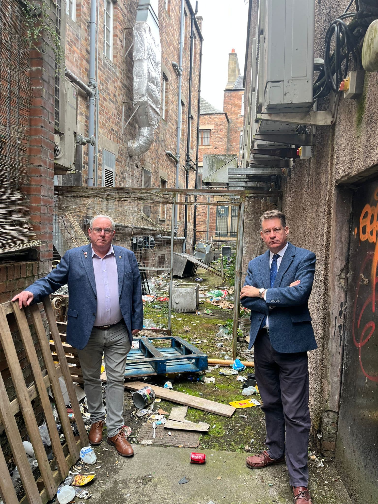Councillor Chris Ahern and Murdo Fraser MSP at Kirkgate Mews Perth