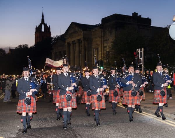 TORCHLIGHT PROCESSION LW020